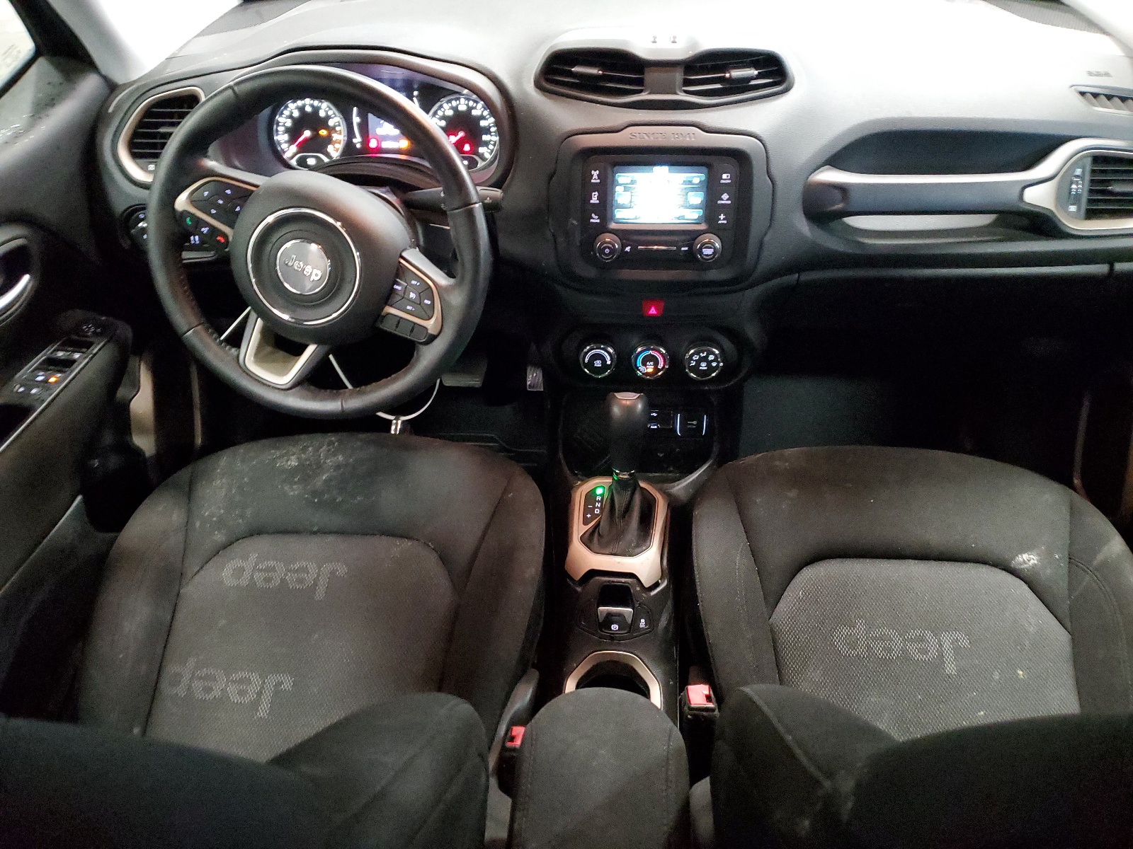 ZACCJABT2GPD95990 2016 Jeep Renegade Latitude