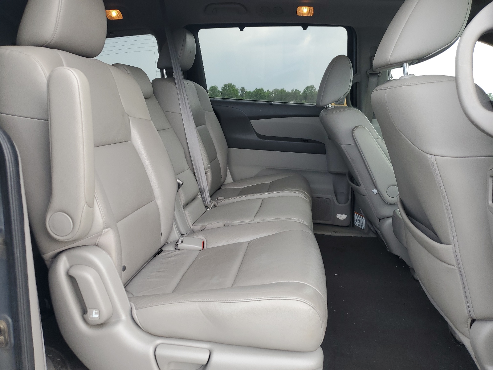 5FNRL5H94BB074184 2011 Honda Odyssey Touring