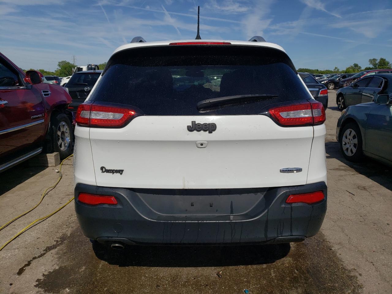 1C4PJLCB2HW540565 2017 Jeep Cherokee Latitude