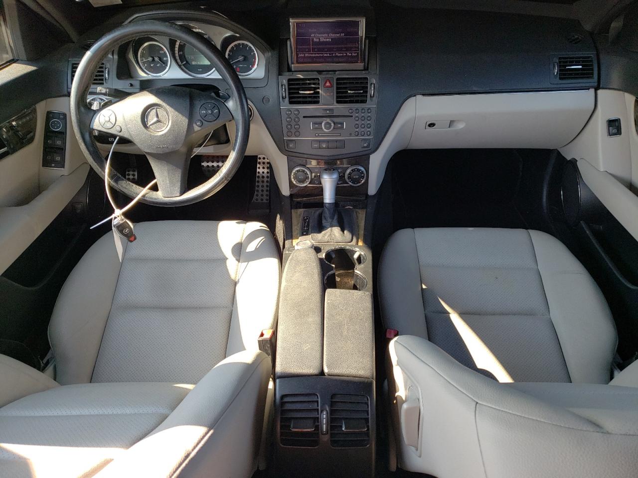 2011 Mercedes-Benz C 350 VIN: WDDGF5GB9BR136746 Lot: 58753254