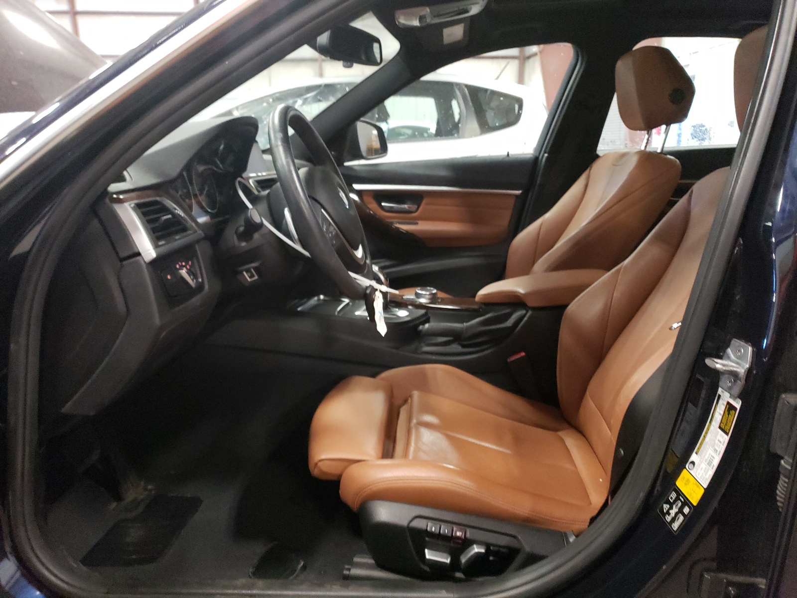 WBA8D9G36HNU63655 2017 BMW 330 Xi