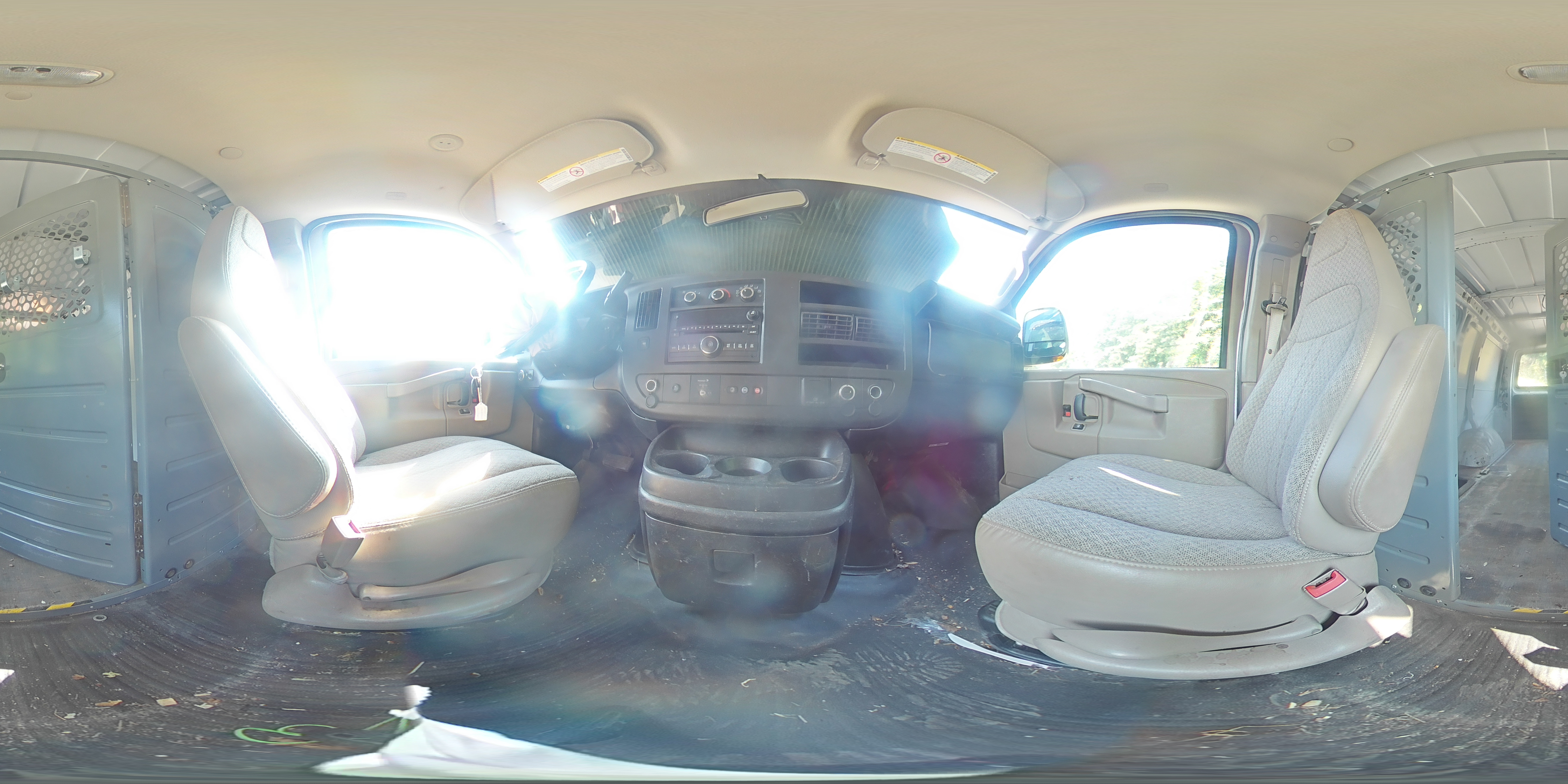 2018 Chevrolet Express G2500 VIN: 1GCWGAFG6J1345190 Lot: 60038774