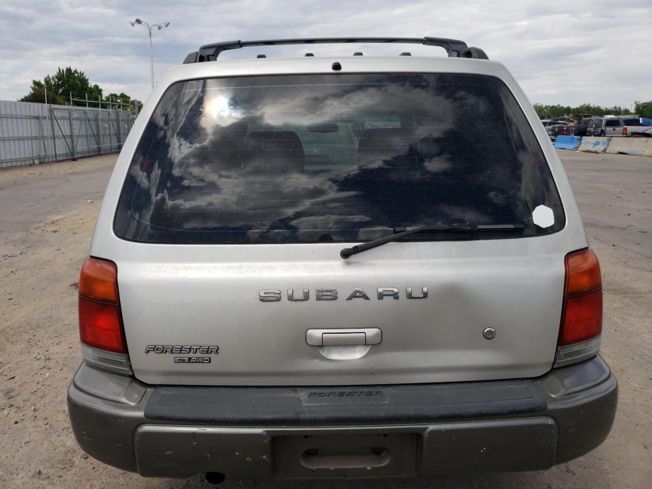 2000 Subaru Forester S VIN: JF1SF6550YH726636 Lot: 56972004