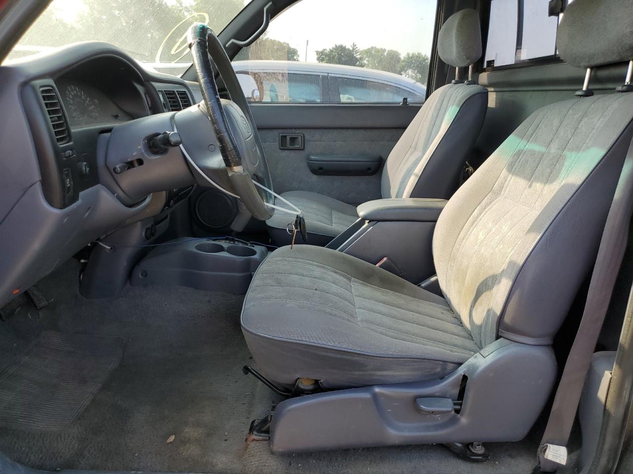 2000 Toyota Tacoma Prerunner VIN: 4TANM92N9YZ643554 Lot: 59640174