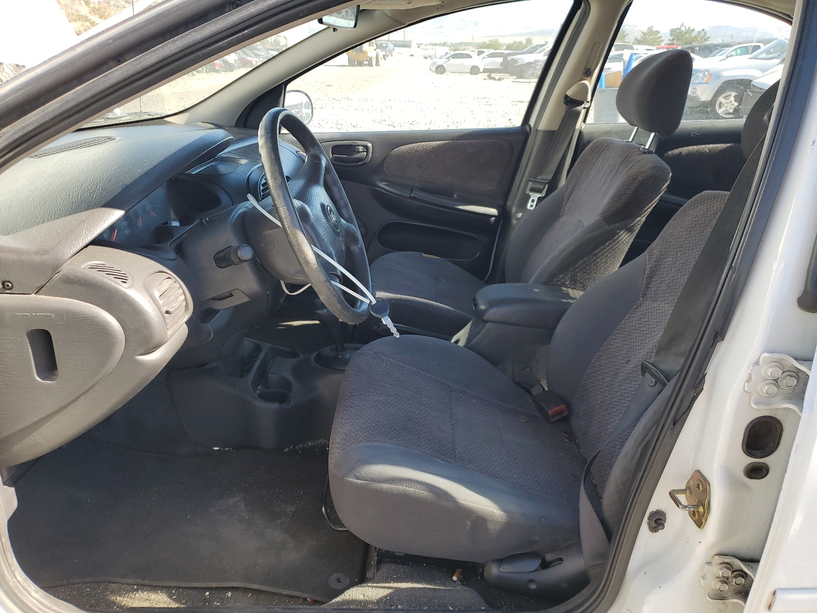 1B3ES46C3YD581217 2000 Dodge Neon Base