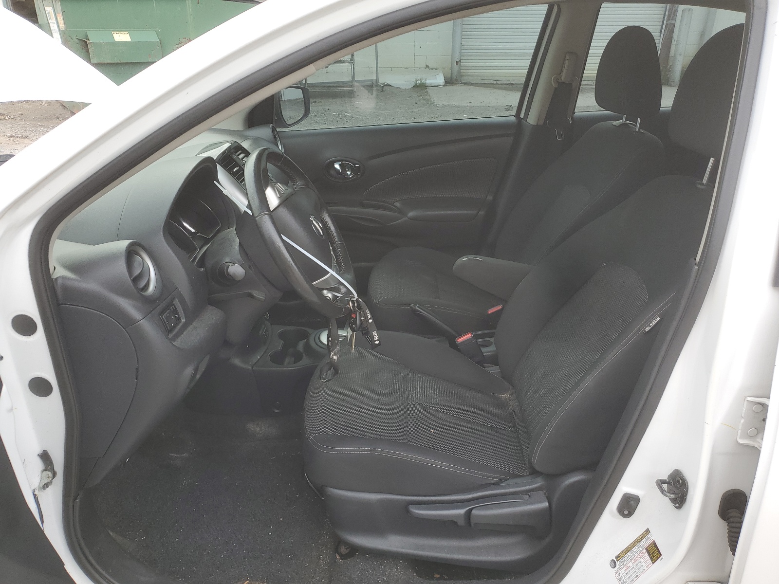 3N1CN7AP7JL879961 2018 Nissan Versa S