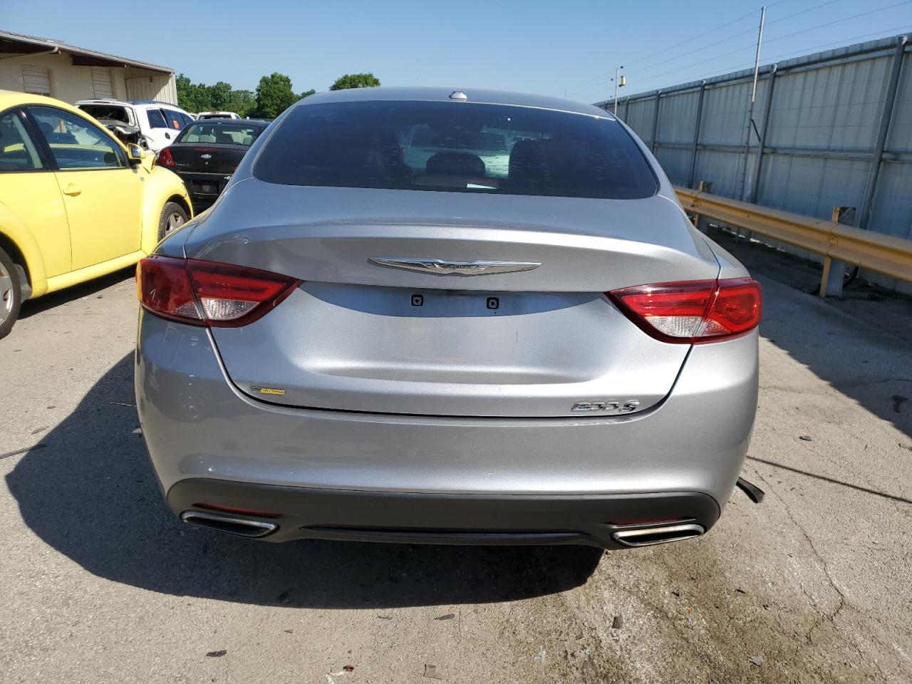 2015 Chrysler 200 S VIN: 1C3CCCBB2FN590576 Lot: 57690374