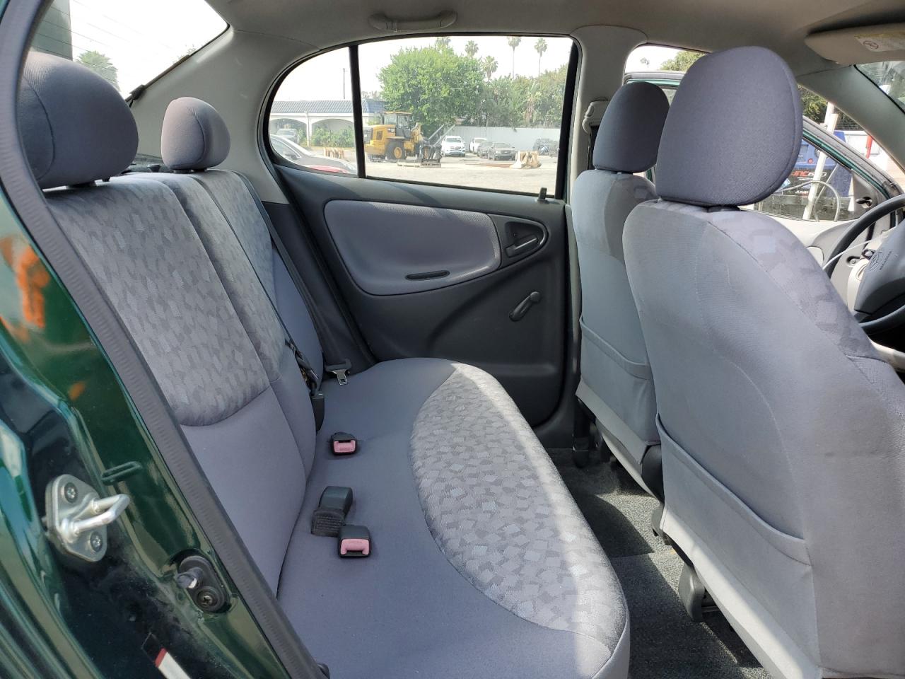 2000 Toyota Echo - Image 10