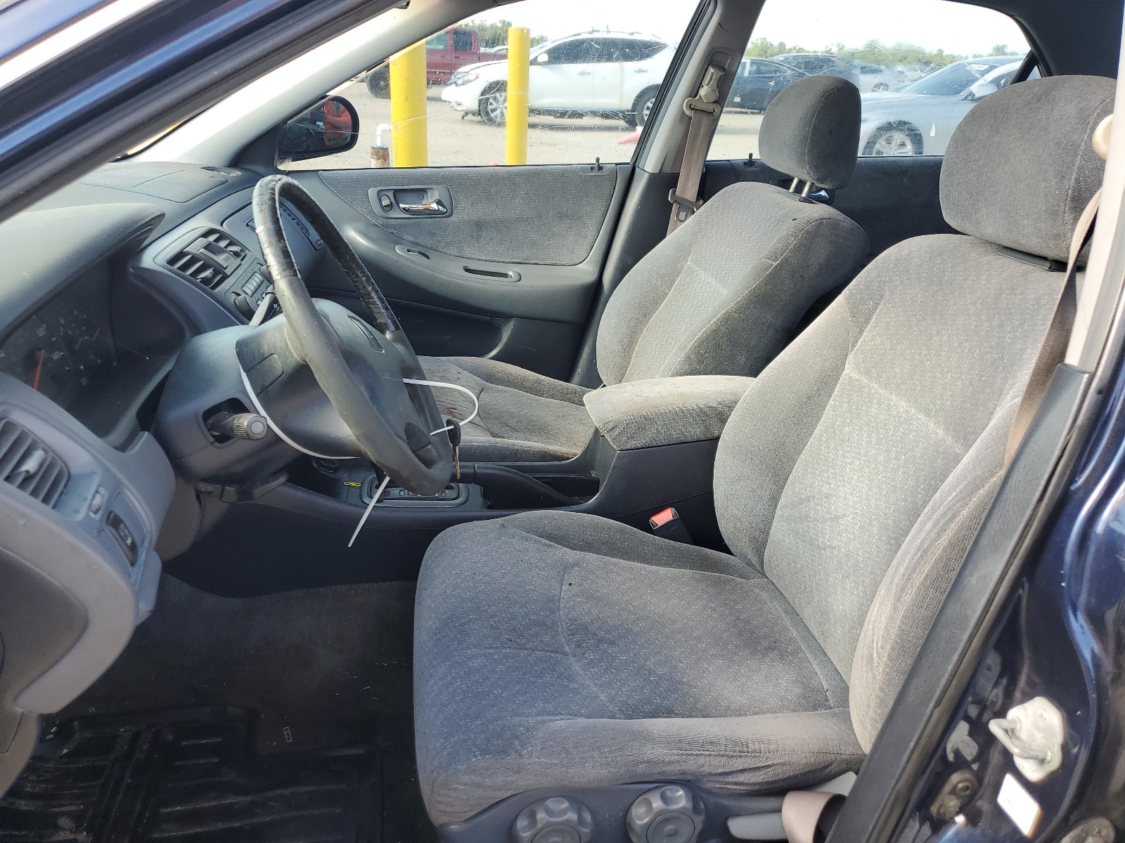 1HGCG56451A017468 2001 Honda Accord Lx