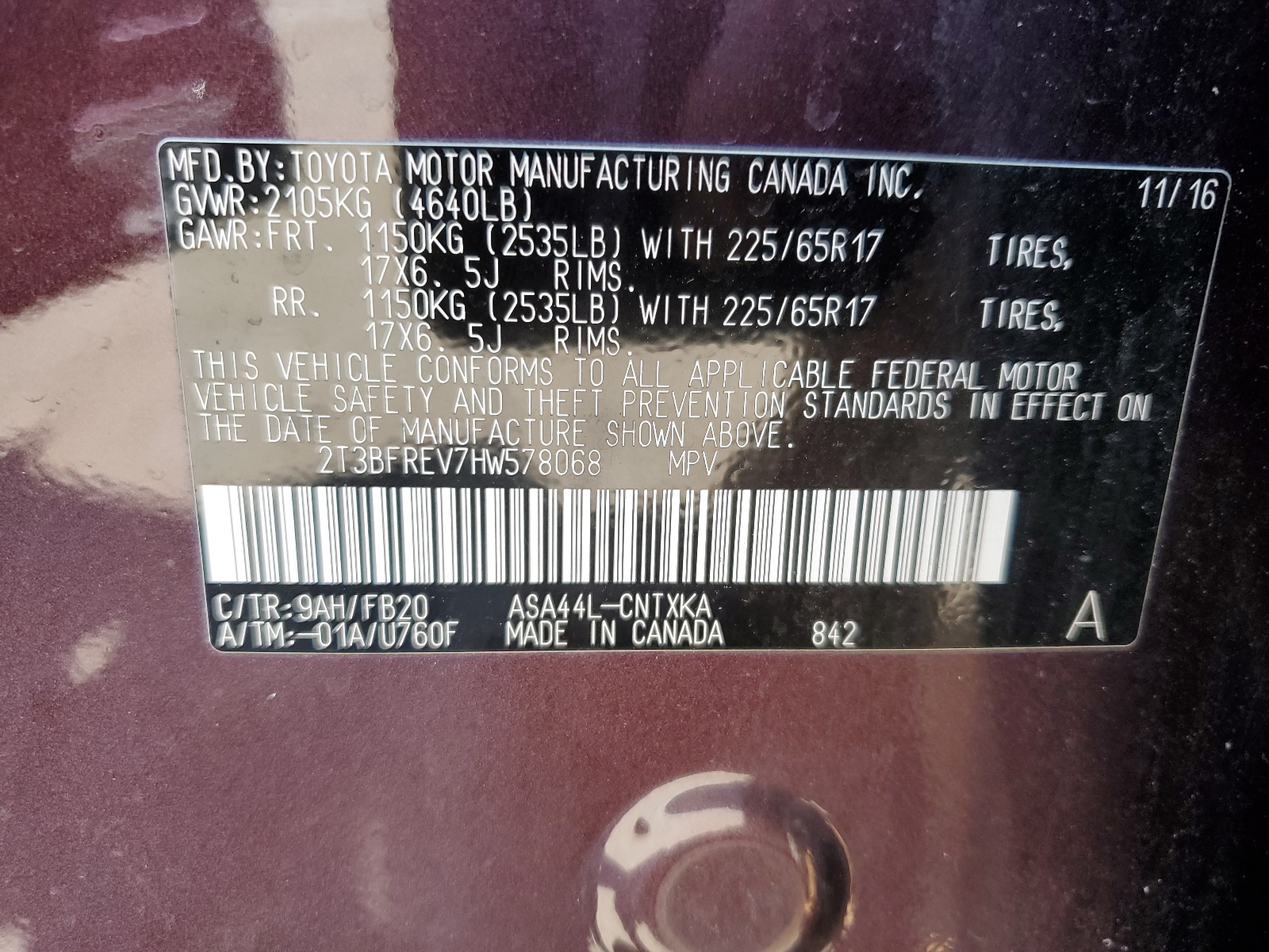 2T3BFREV7HW578068 2017 Toyota Rav4 Le