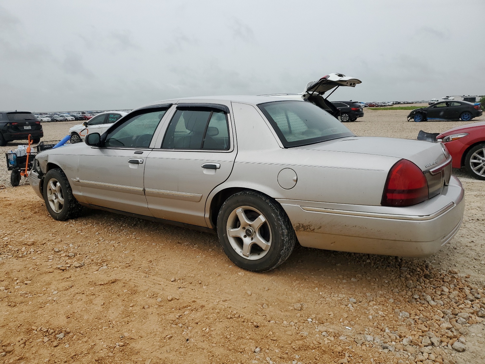 2MEFM74V76X616770 2006 Mercury Grand Marquis Gs