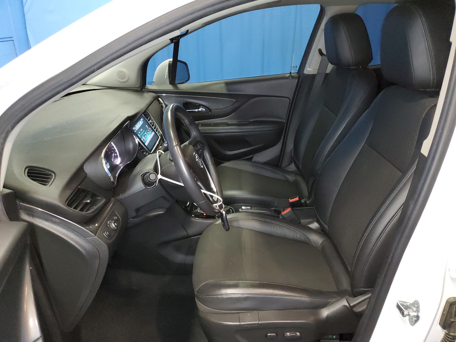 KL4CJ1SB8HB161267 2017 Buick Encore Sport Touring