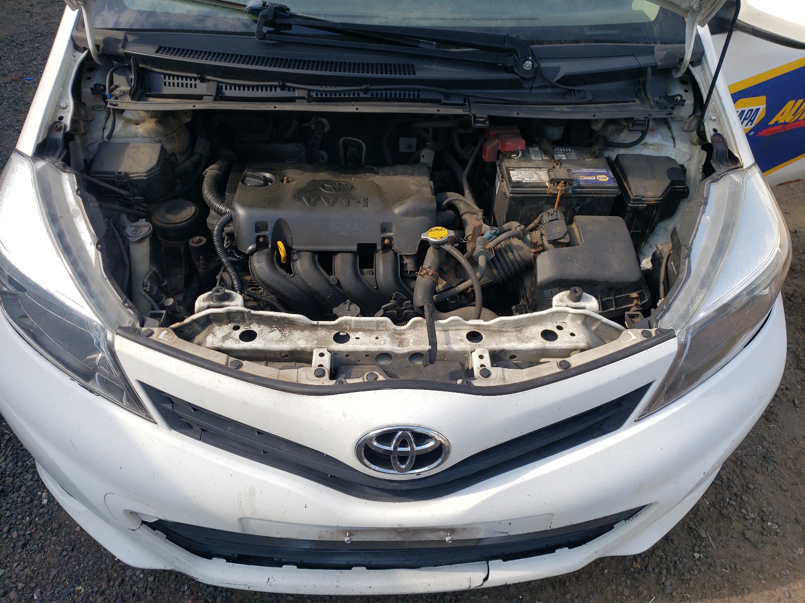 JTDJTUD36CD503195 2012 Toyota Yaris