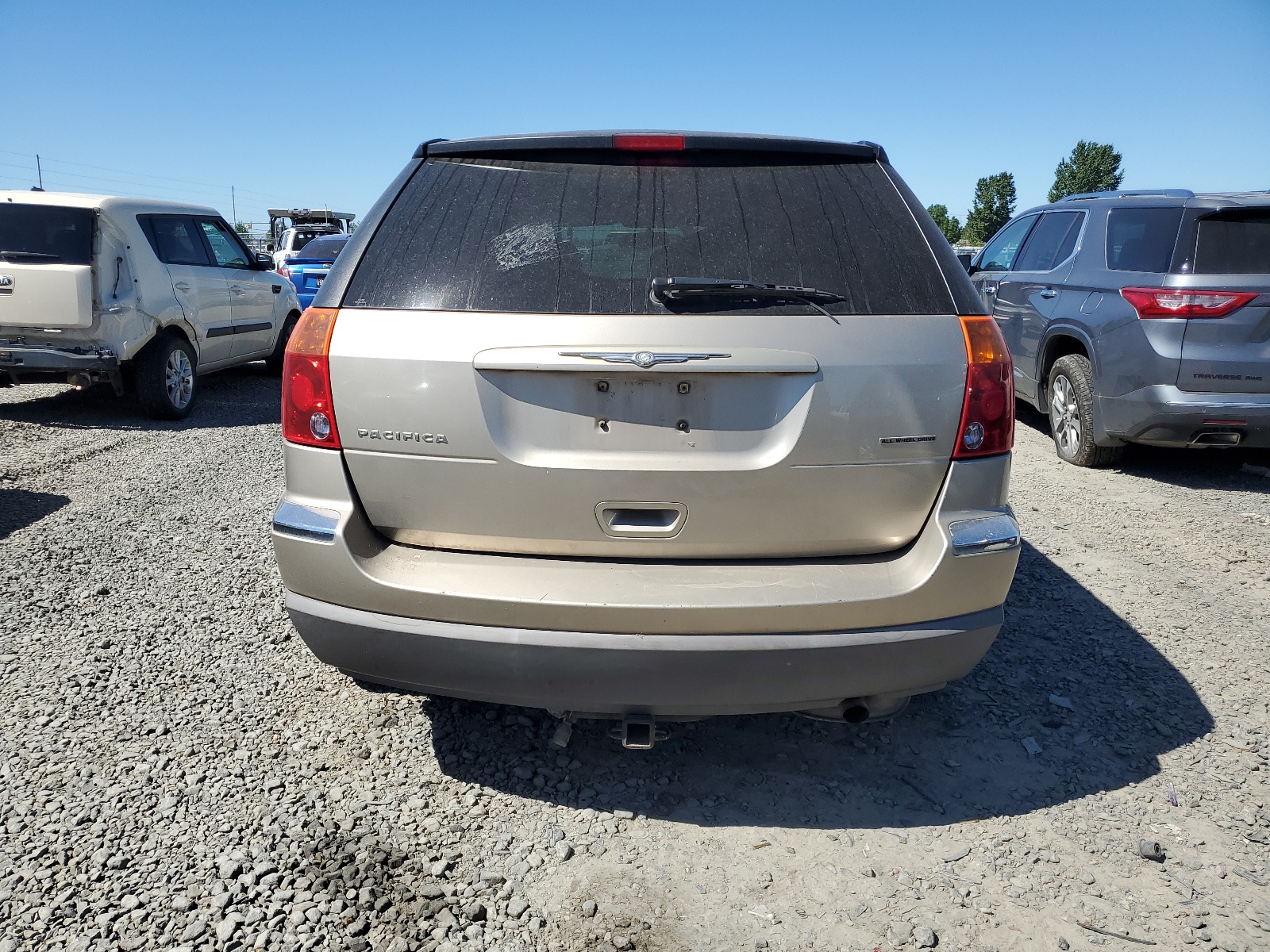 2C8GF68434R369906 2004 Chrysler Pacifica