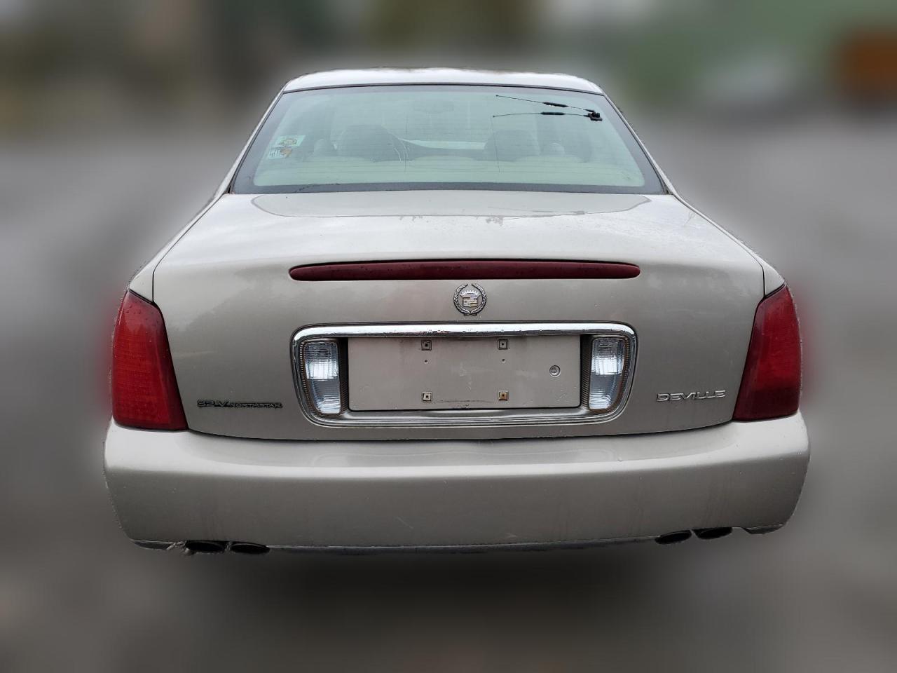 2000 Cadillac Deville VIN: 1G6KD54Y5YU270987 Lot: 42883184