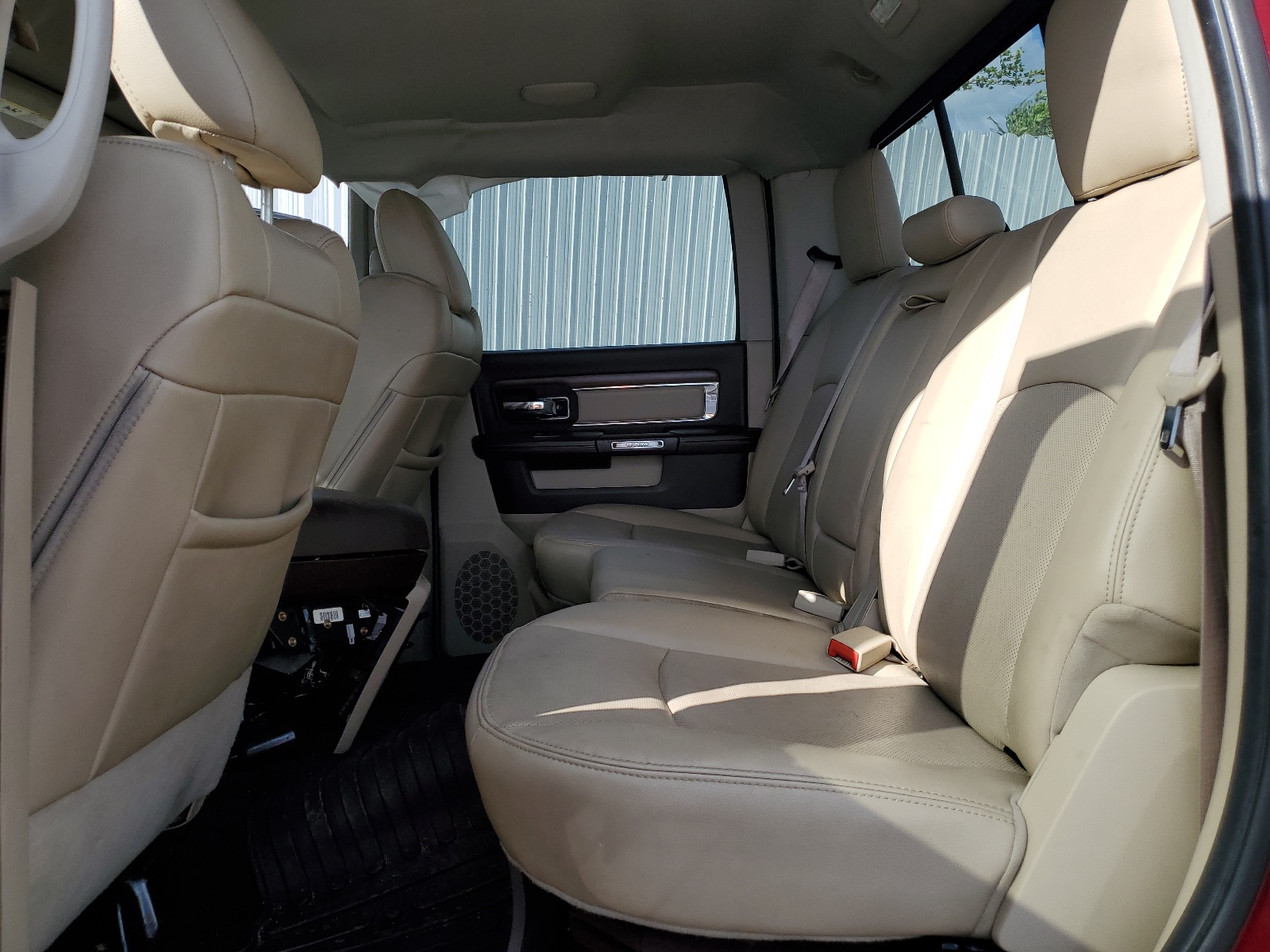 1C6RR6NT7ES129634 2014 Ram 1500 Laramie