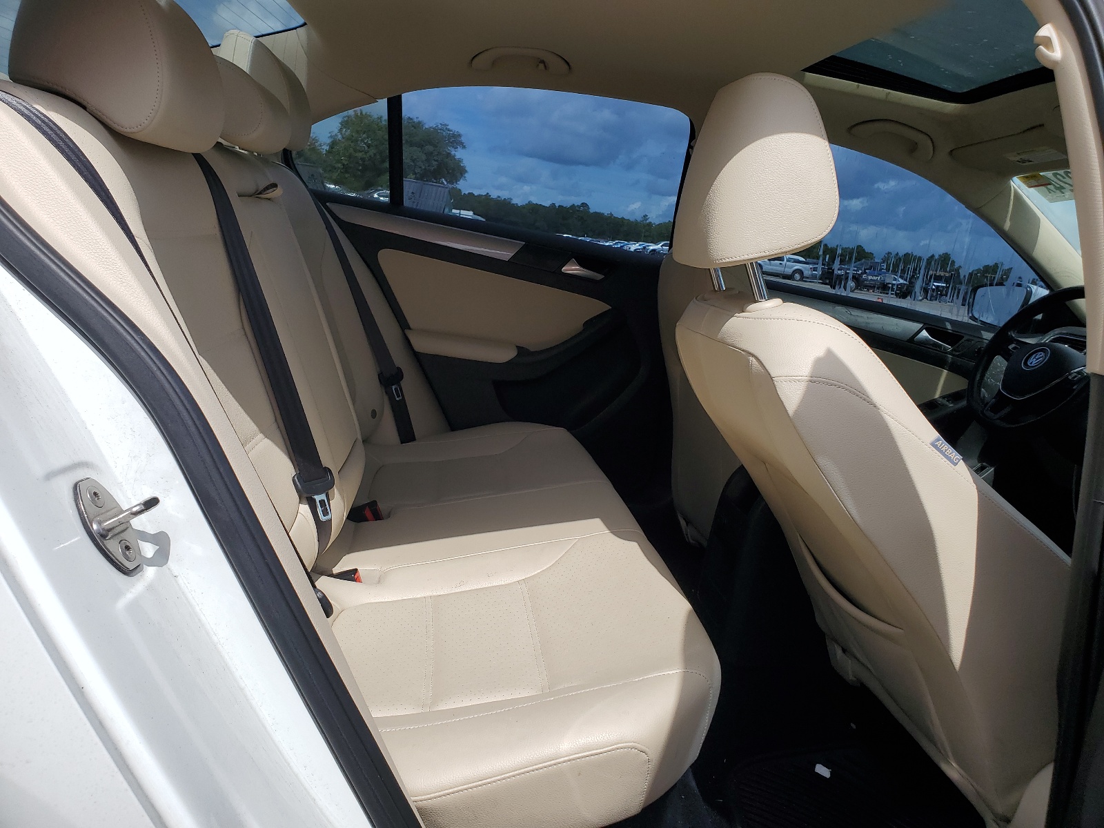 3VWB67AJ7HM282425 2017 Volkswagen Jetta Se