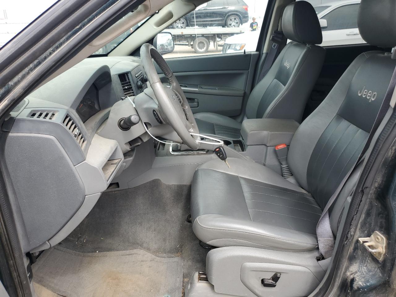 2005 Jeep Grand Cherokee Laredo VIN: 1J4GR48K55C647009 Lot: 59351534