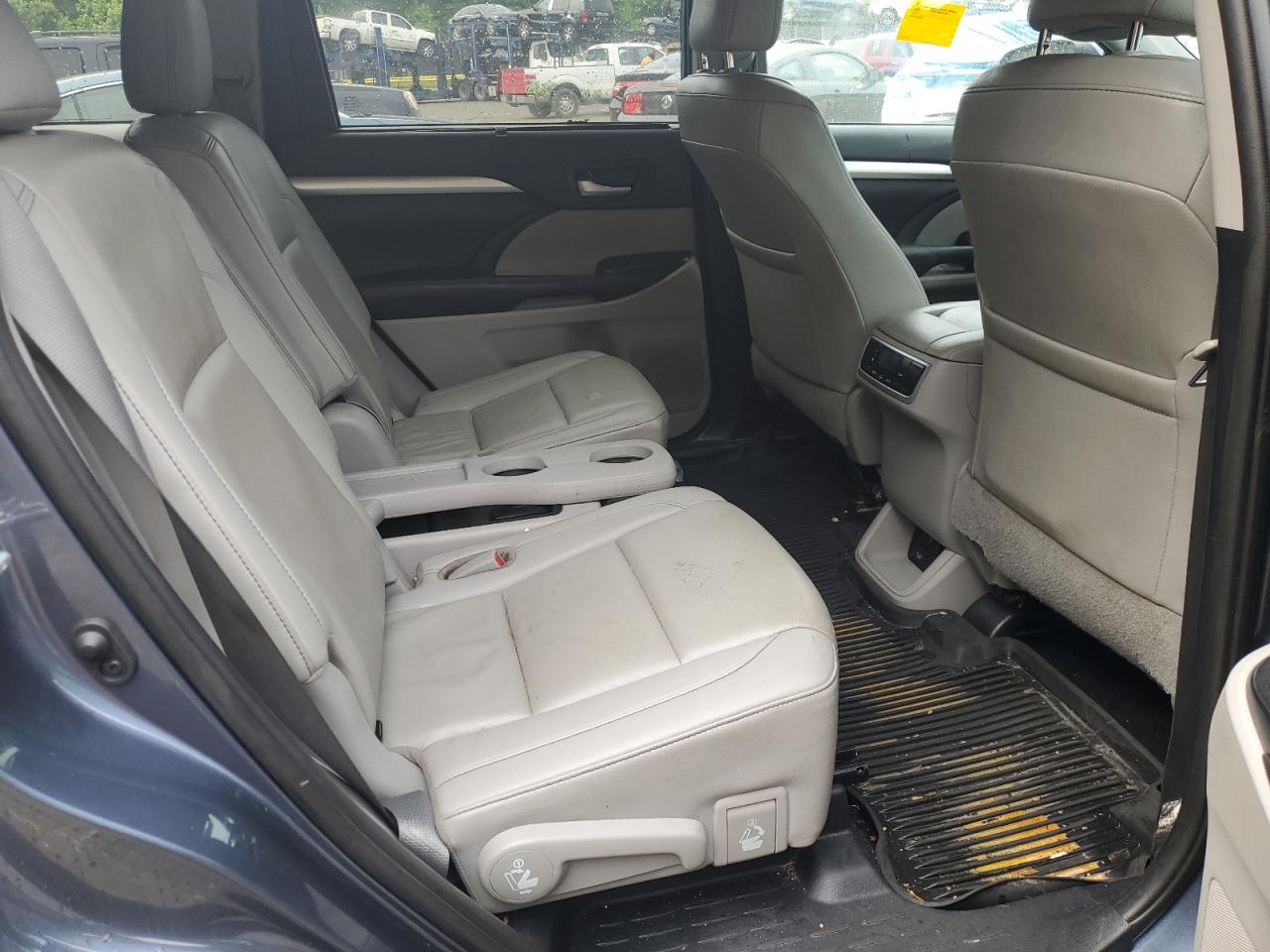 2019 Toyota Highlander Se VIN: 5TDJZRFH7KS711495 Lot: 56990014