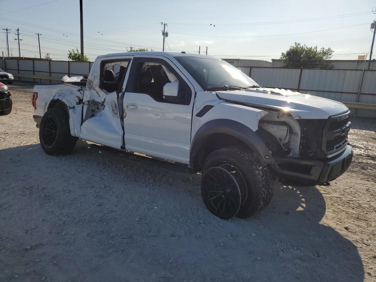 2018 Ford F-150 - Image 4