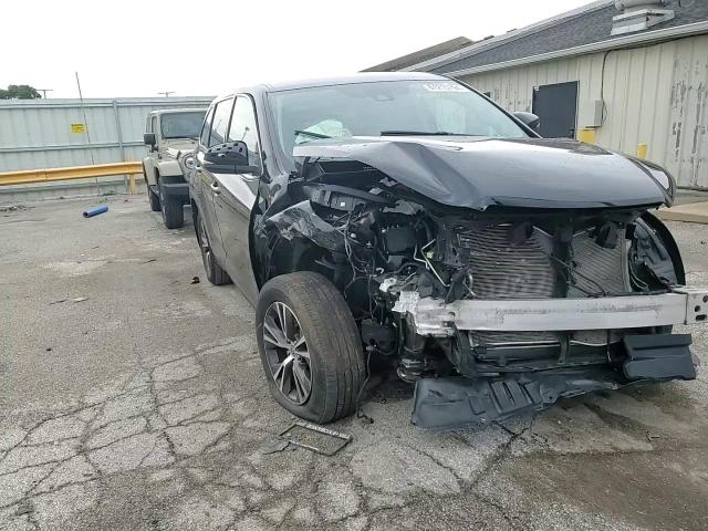 2019 Toyota Highlander Le VIN: 5TDZARFH4KS061051 Lot: 61215794