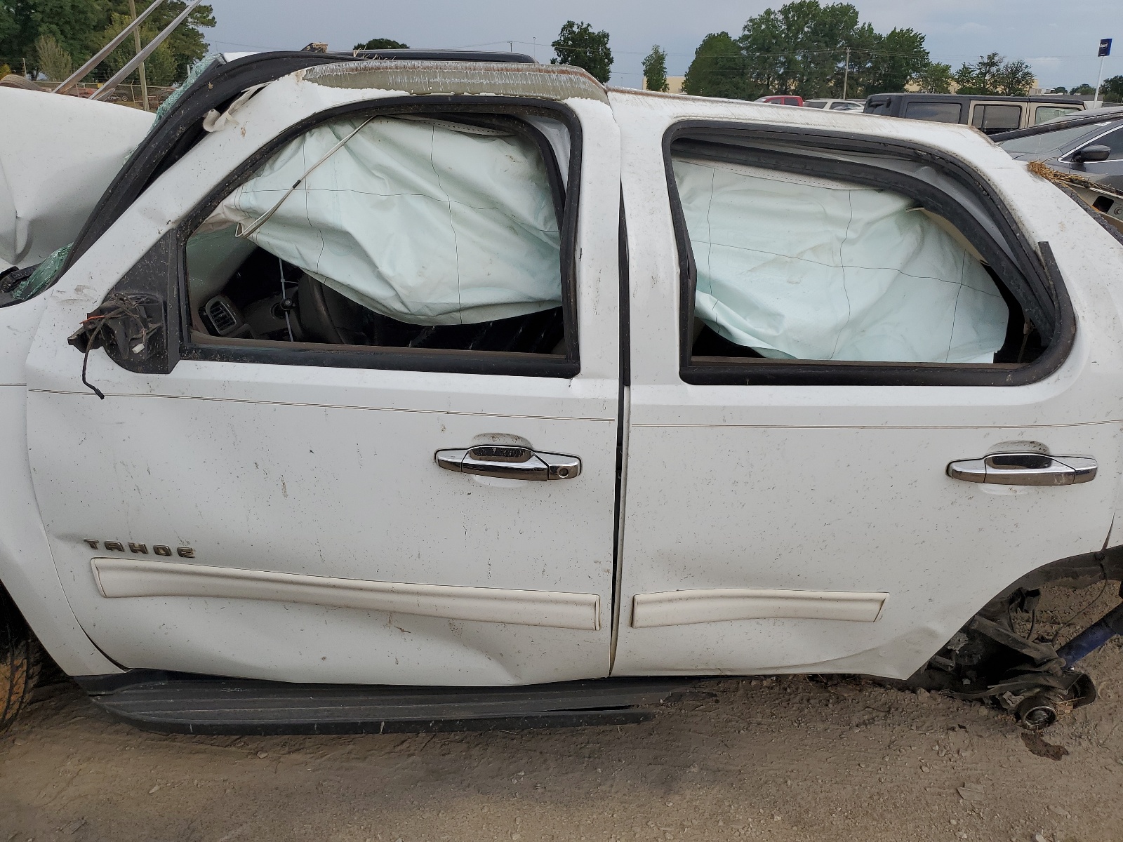 1GNSCBE07BR137379 2011 Chevrolet Tahoe C1500 Lt