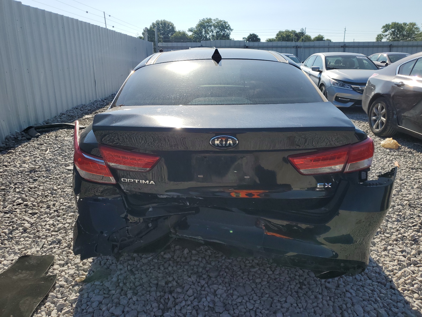 5XXGU4L34HG151899 2017 Kia Optima Ex