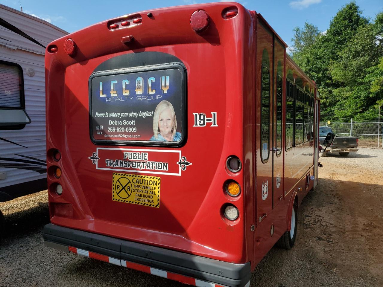 2019 Ford Econoline E450 Super Duty Cutaway Van VIN: 1FDFE4FS9KDC42238 Lot: 68980214