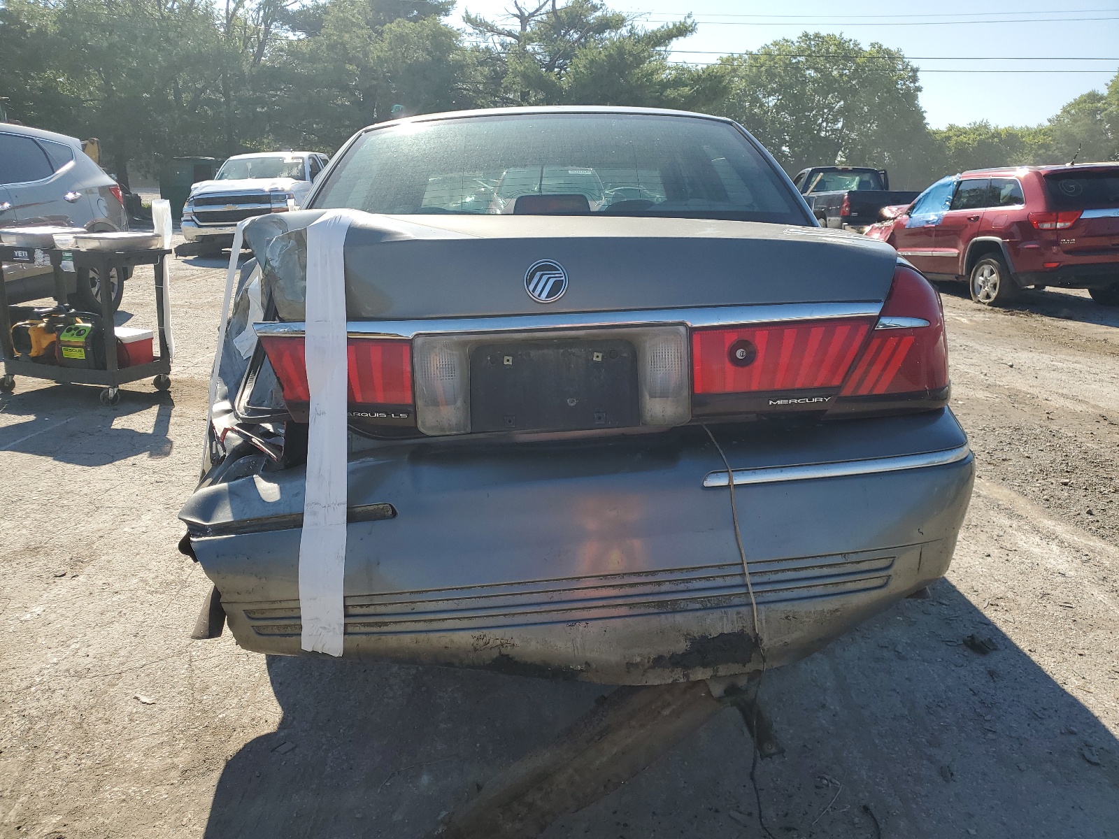 2MEFM75WX2X616957 2002 Mercury Grand Marquis Ls