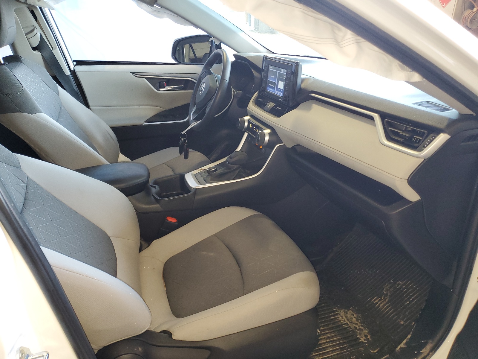 4T3RWRFV4NU069970 2022 Toyota Rav4 Xle