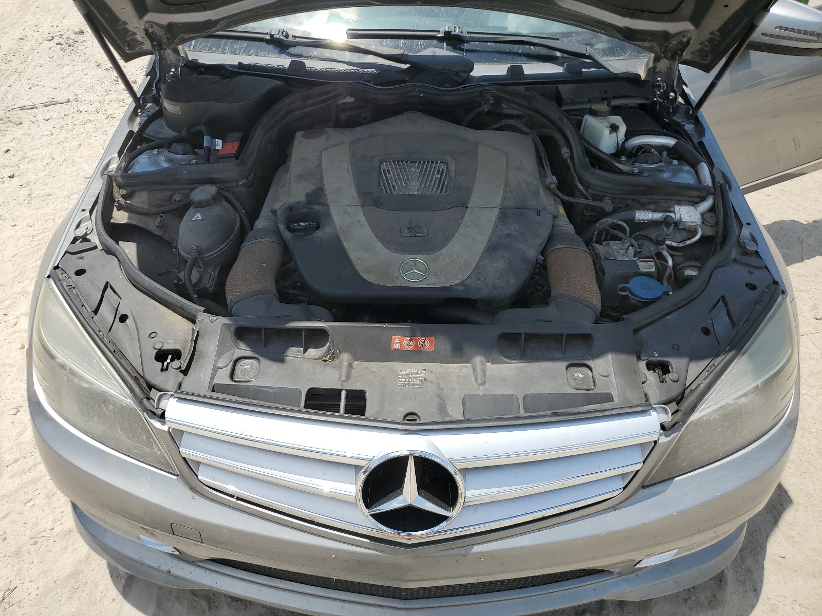 WDDGF8BB6BR144733 2011 Mercedes-Benz C 300 4Matic