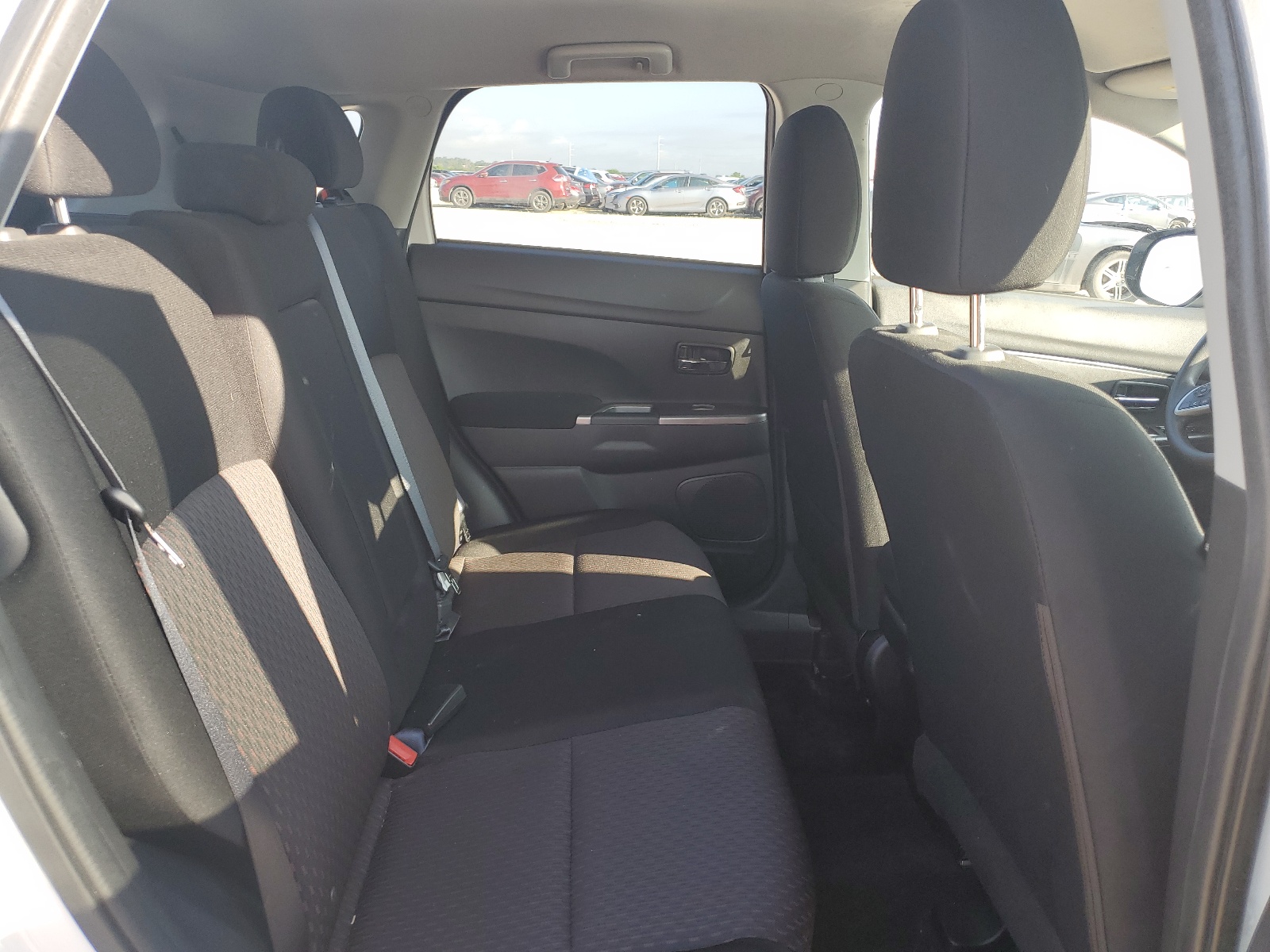 JA4AP3AUXKU035749 2019 Mitsubishi Outlander Sport Es