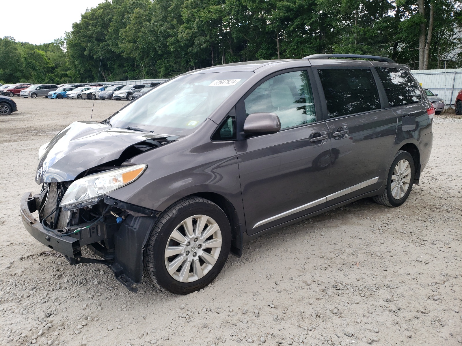 5TDJK3DC6ES084401 2014 Toyota Sienna Le