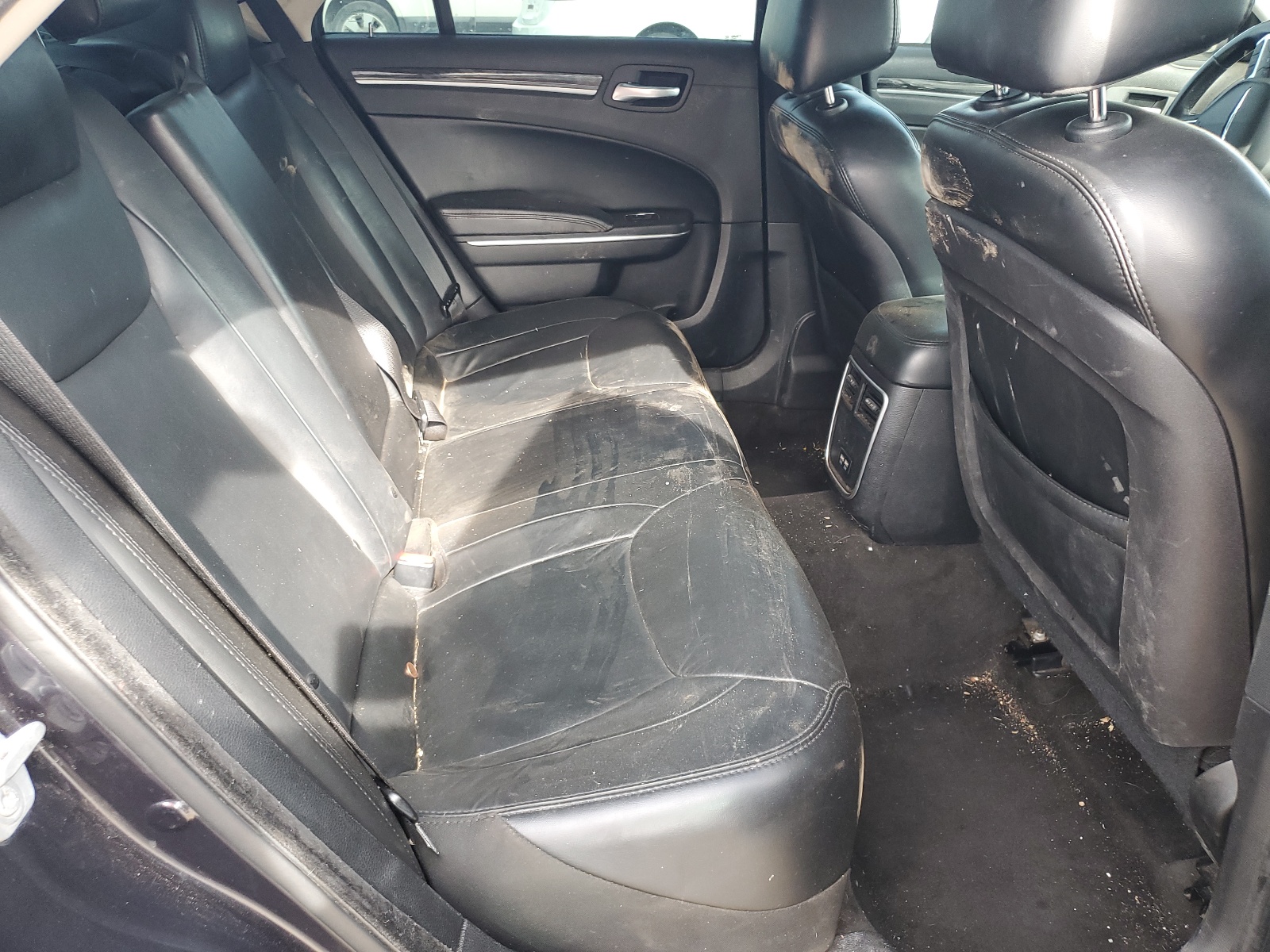 2C3CCAAG0GH206953 2016 Chrysler 300 Limited