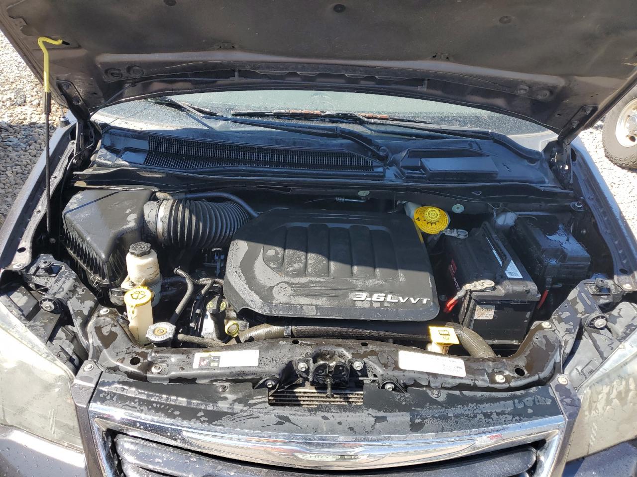 2015 Chrysler Town & Country S VIN: 2C4RC1HG5FR620167 Lot: 58052354