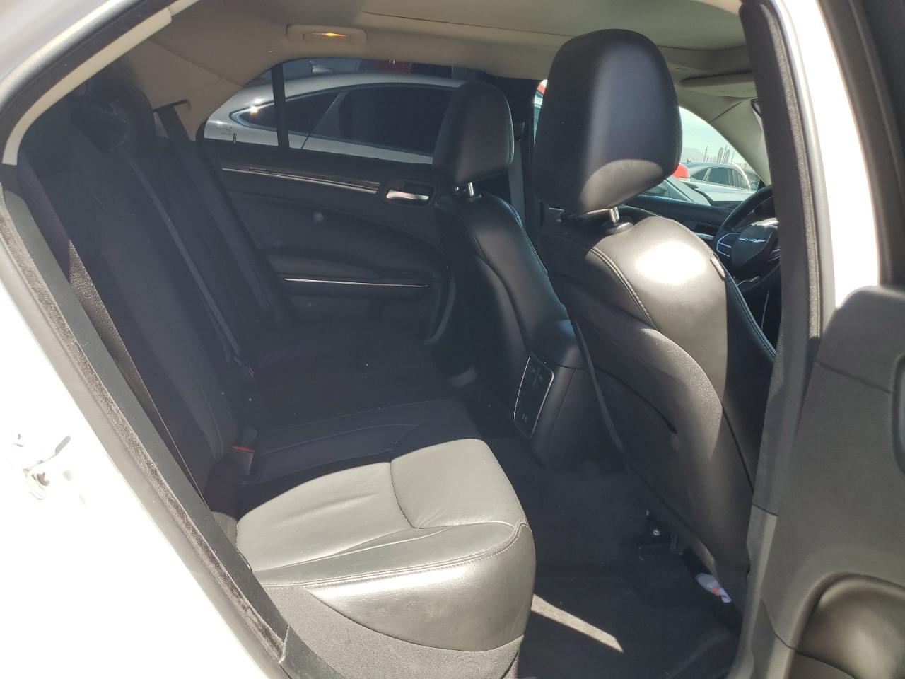 2018 Chrysler 300 Touring VIN: 2C3CCAAG2JH130188 Lot: 58988854