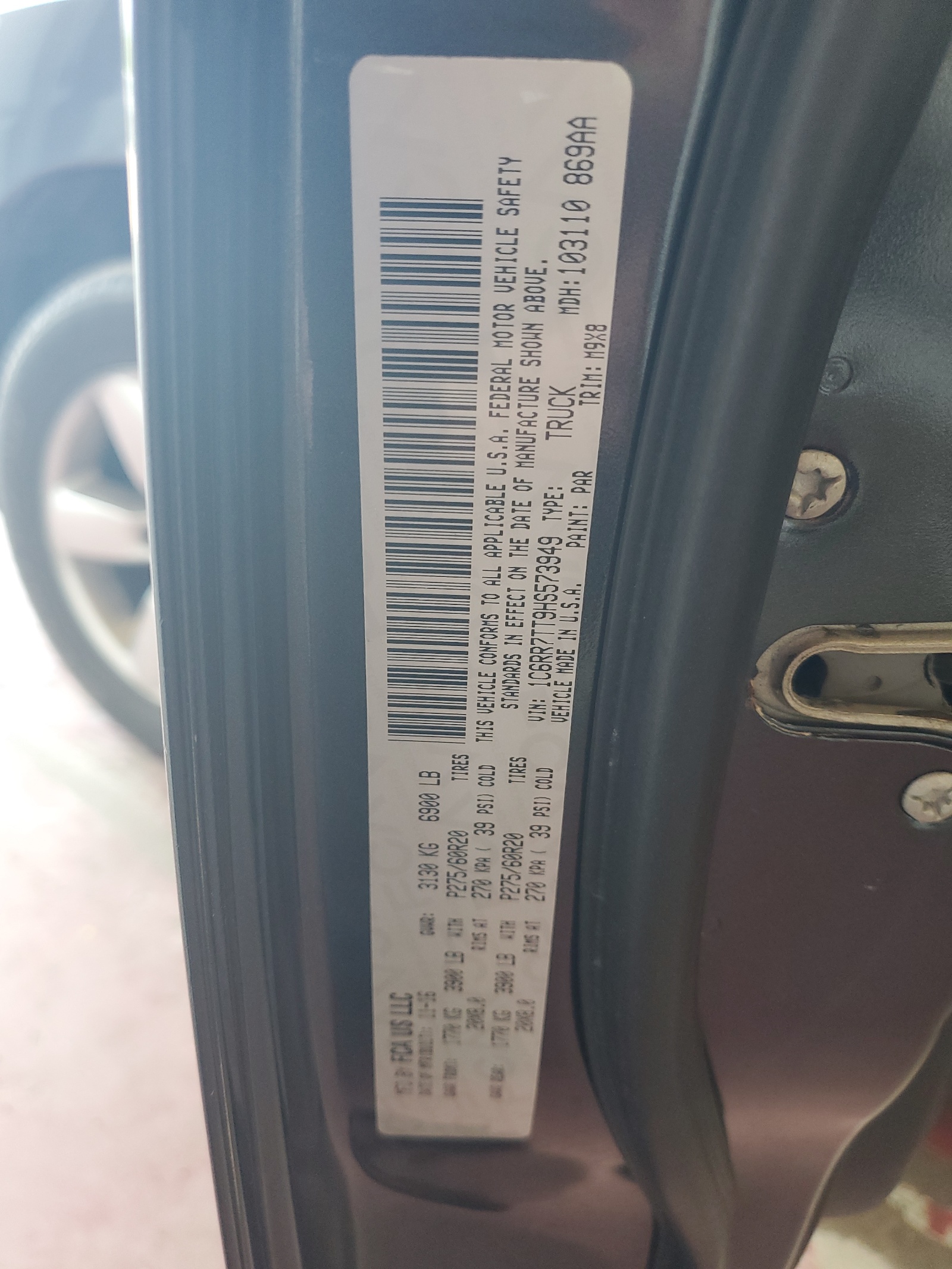 1C6RR7TT9HS573949 2017 Ram 1500 Slt