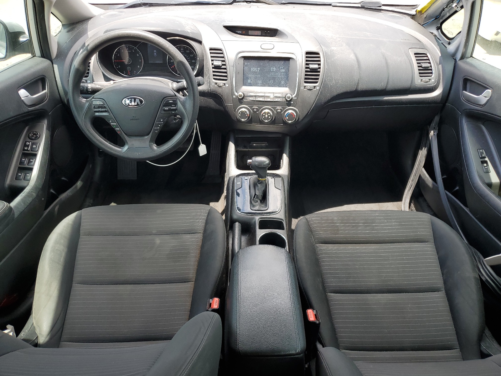 3KPFL4A72JE248635 2018 Kia Forte Lx