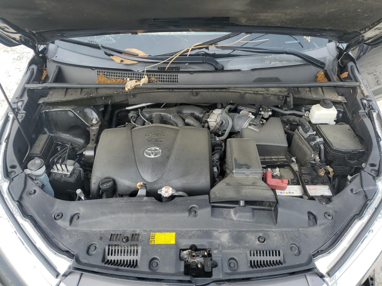 2018 Toyota Highlander Se VIN: 5TDJZRFH0JS821660 Lot: 60674854