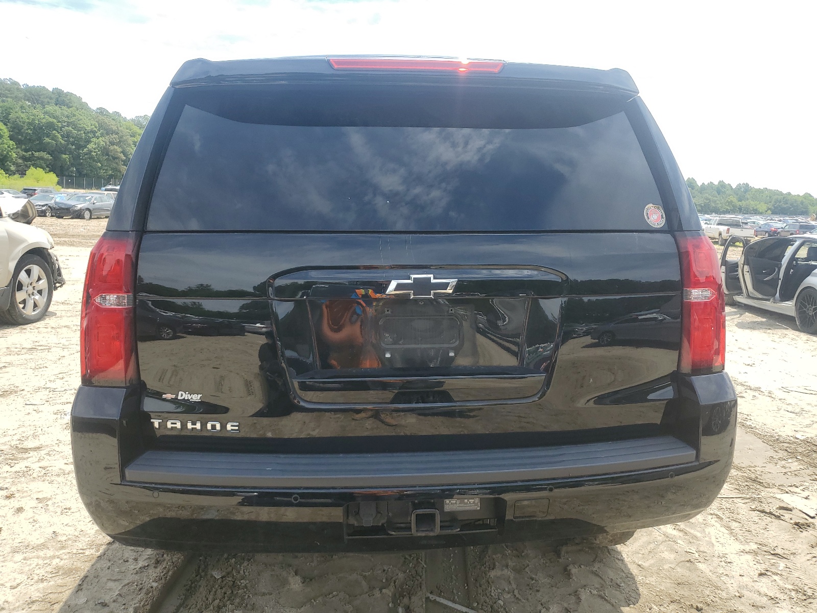 1GNSKAKC2KR238499 2019 Chevrolet Tahoe K1500 Ls