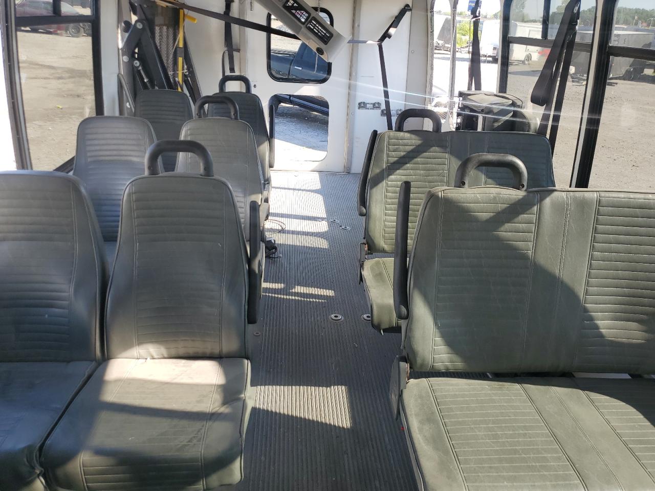 2017 Ford Econoline E450 Super Duty Cutaway Van VIN: 1FDFE4FS4HDC51423 Lot: 58516904