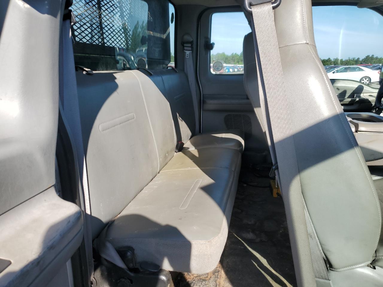 2004 Ford F250 Super Duty VIN: 1FTNX21L34ED72401 Lot: 59439244