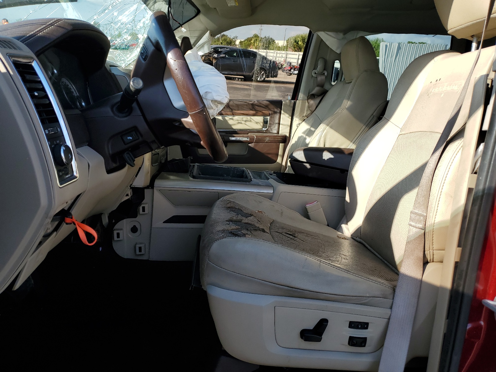 1C6RR6NT7ES129634 2014 Ram 1500 Laramie