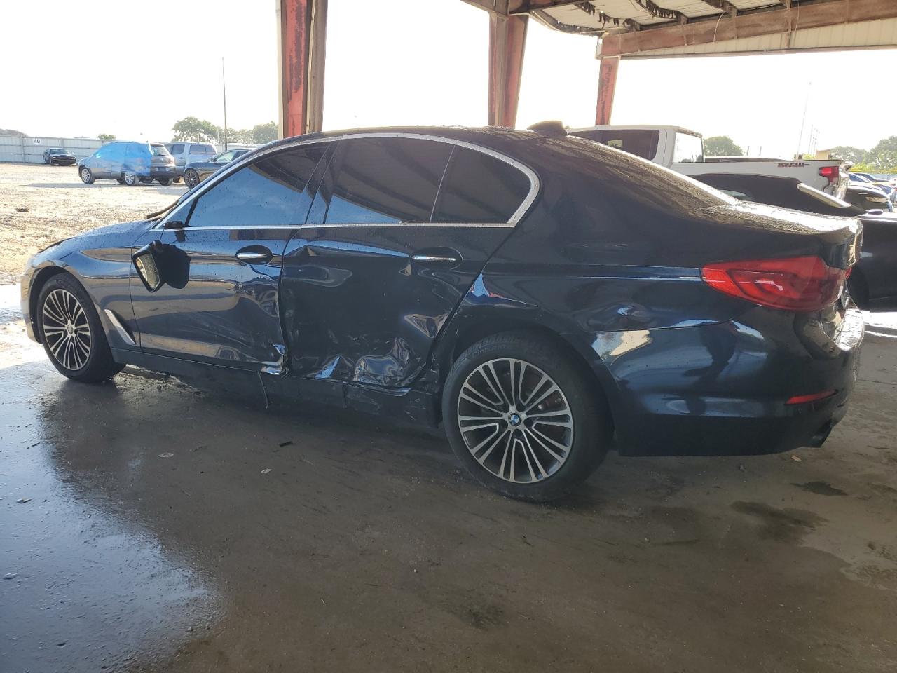 VIN WBAJA5C56JWA35825 2018 BMW 5 SERIES no.2