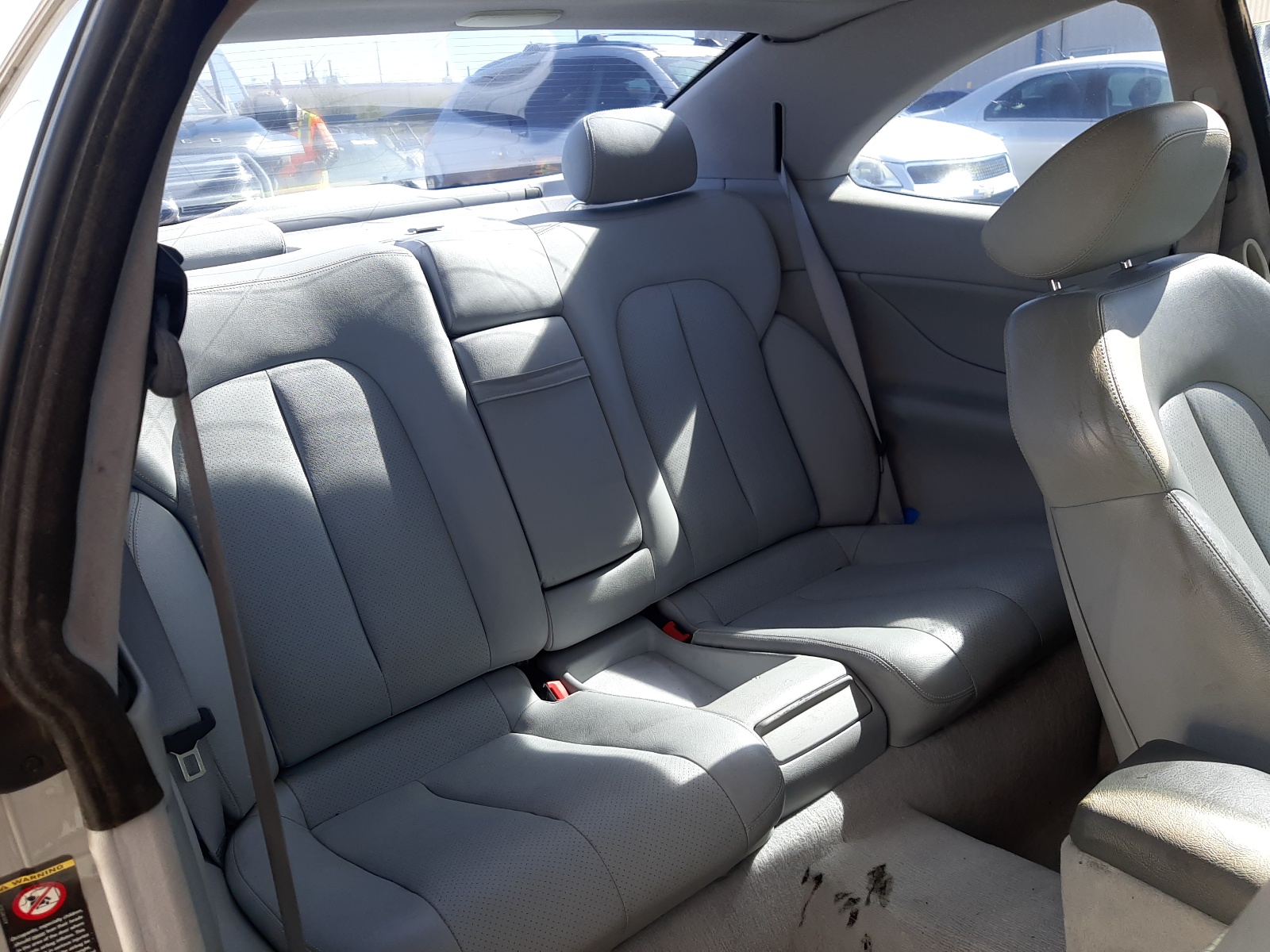 WDBLJ65G01F170133 2001 Mercedes-Benz Clk 320