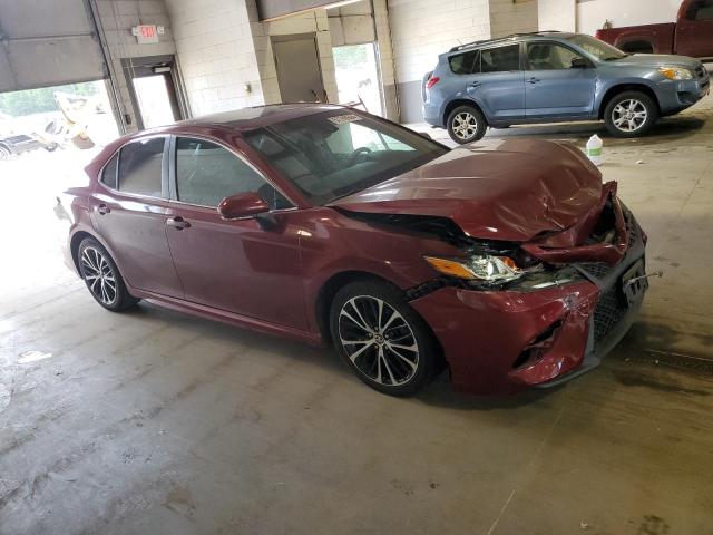  TOYOTA CAMRY 2018 Красный
