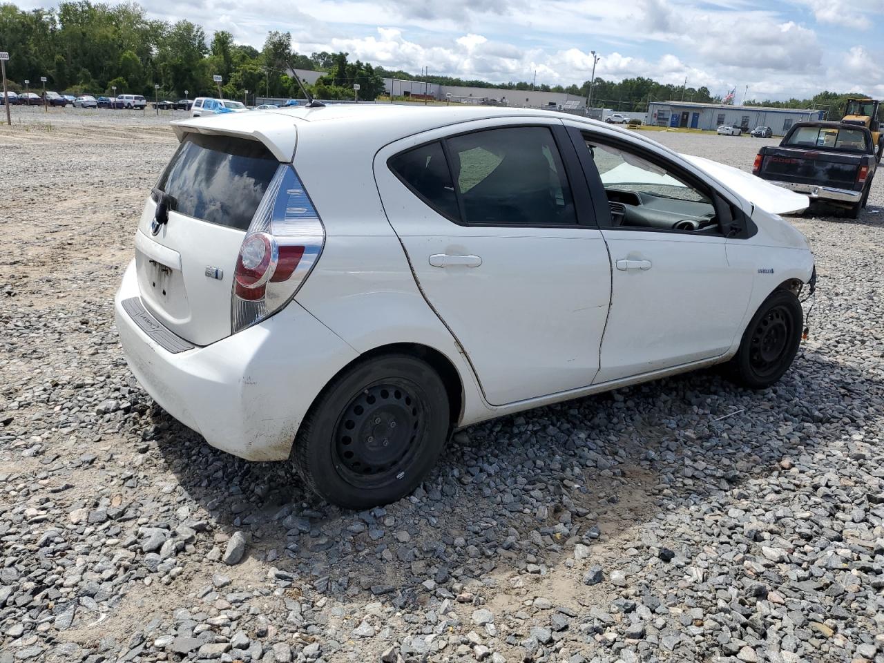 2013 Toyota Prius C VIN: JTDKDTB31D1548627 Lot: 61146664