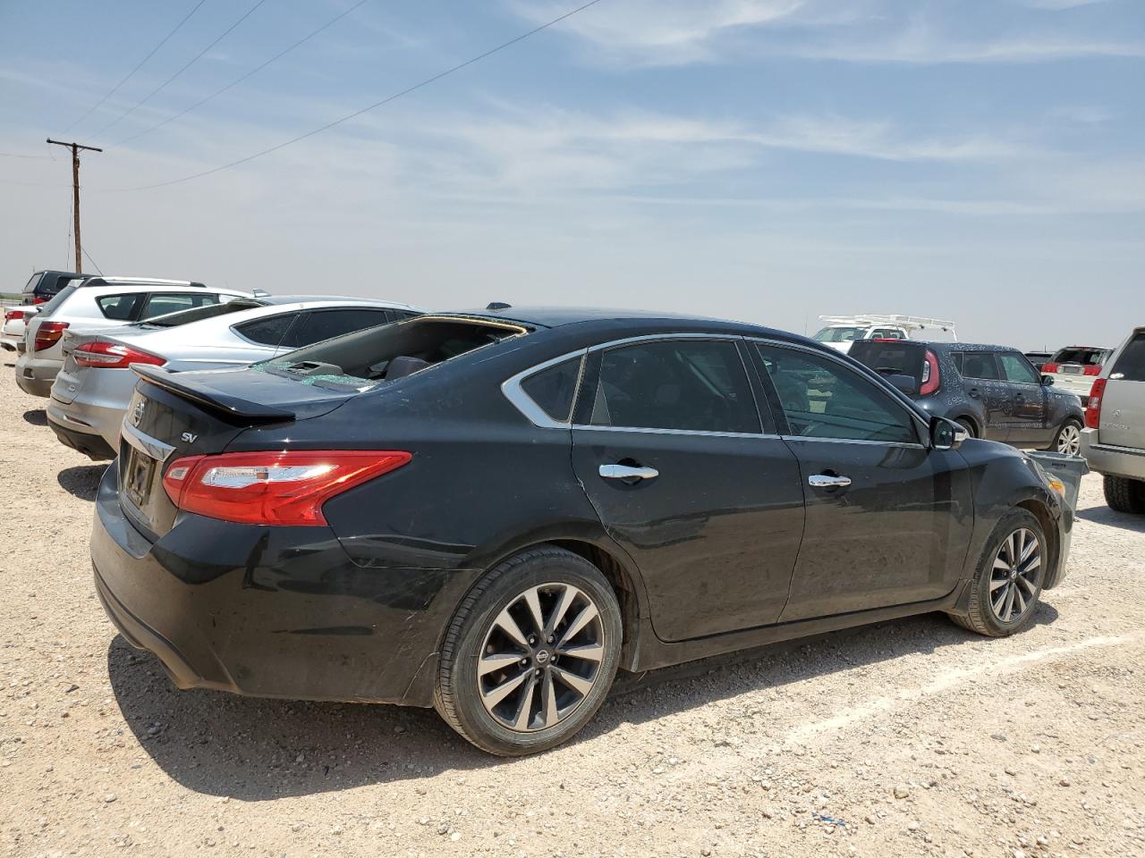 2016 Nissan Altima - Image 3