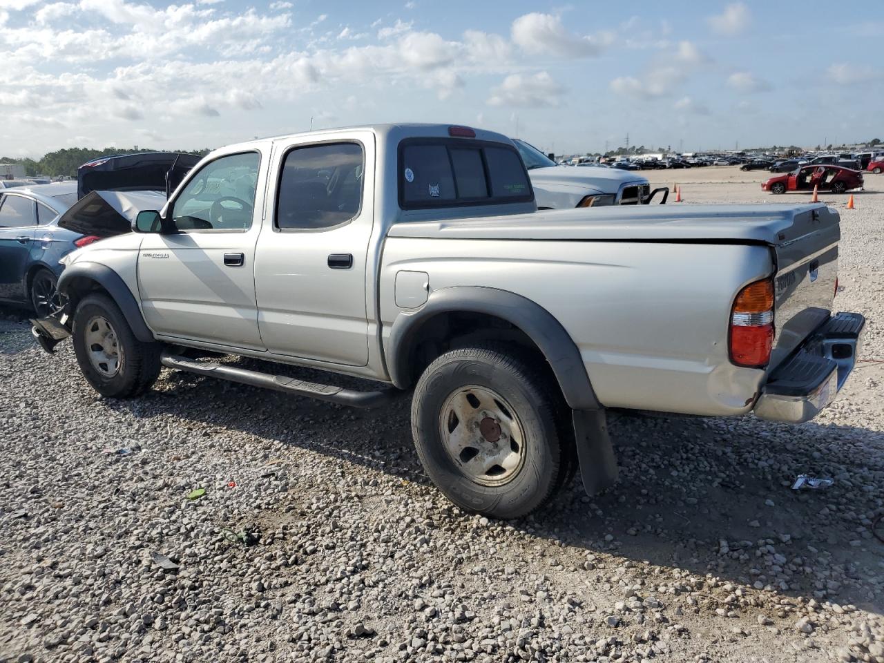 2004 Toyota Tacoma - Image 2