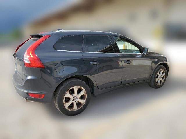  VOLVO XC60 2012 Серый